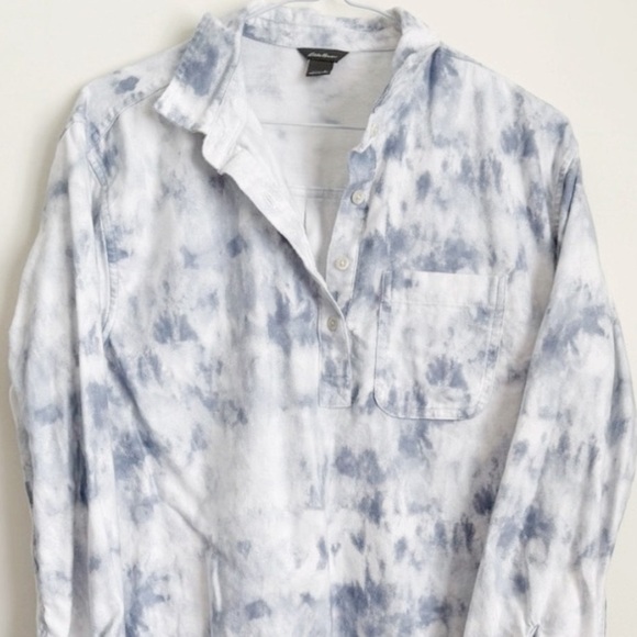 EDDIE BAUER | Mineral Wash Blue and White 1/4 Button Up Long Sleeve Top - Sm - Picture 1 of 8